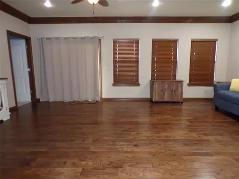 Living - 133 W 6th St, Hydro, OK 73048 photo 4 of 4
