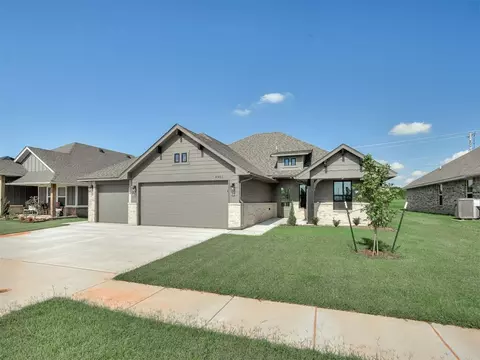 4901 Misty Wood Ln, Mustang, OK 73064