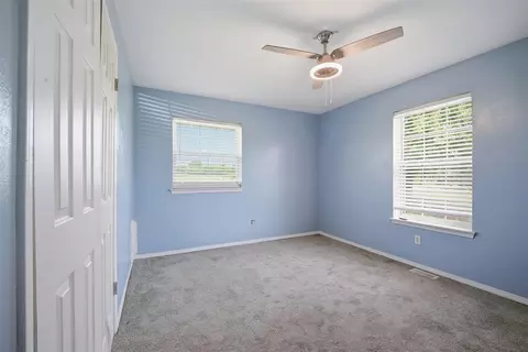 Bedroom - 103 E Lakeview Ct, Tecumseh, OK 74873 photo 3 of 3