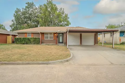 4748 Woodview Dr, Del City, OK 73115