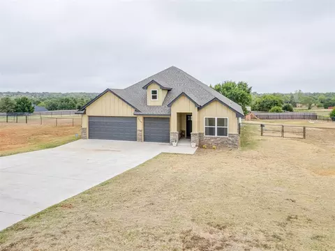 2319 N Greys Harbor Rd, Blanchard, OK 73010