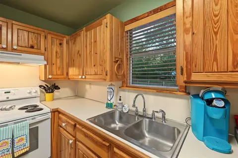 Kitchen - 44 Bobber Rd, Broken Bow, OK 74728 photo 4 of 6