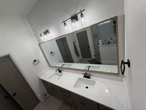 Bath - 416 Explorer Trl, Norman, OK 73069 photo 1 of 4