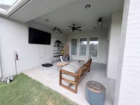 Exterior - 416 Explorer Trl, Norman, OK 73069 photo 5 of 8