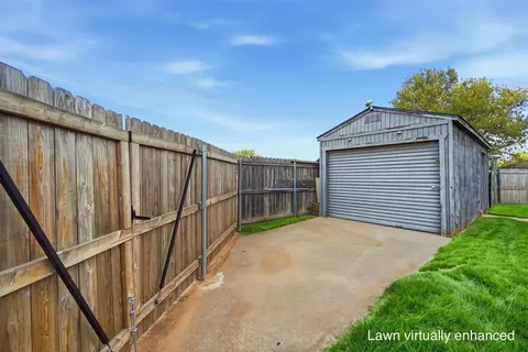 Exterior - 805 Candace Ln, Altus, OK 73521 photo 7 of 7