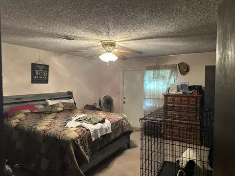 Bedroom - 18096 E 1170 Rd, Sayre, OK 73662 photo 1 of 3