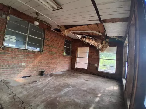 Exterior - 1409 E Nancy St, Ada, OK 74820 photo 5 of 5