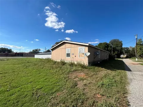 Other - 202 S Cedar Ave, Erick, OK 73645 photo 4 of 12