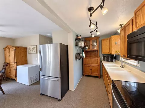 Kitchen - 21605 Eighth St, Hinton, OK 73047 photo 1 of 3