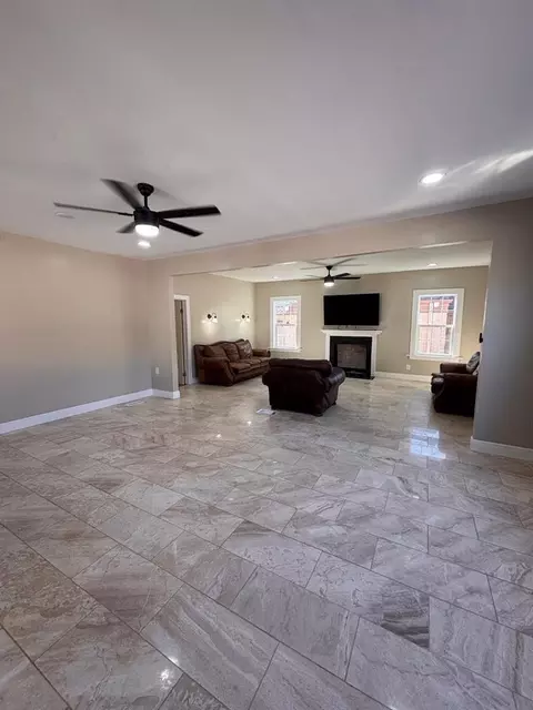 1812 NW 23rd St, Oklahoma City, OK 73106