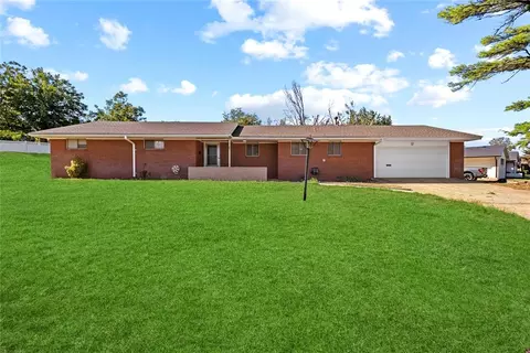 401 N Arizona St, Weatherford, OK 73096