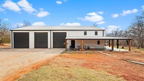 Exterior - 14101 Iron Rd, Mcloud, OK 74851 photo 2 of 4