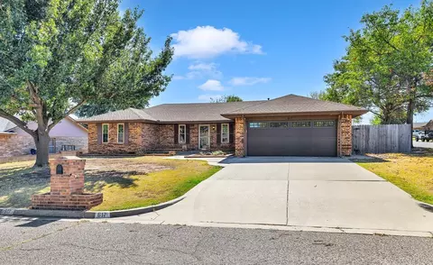 617 SW 26th St, El Reno, OK 73036