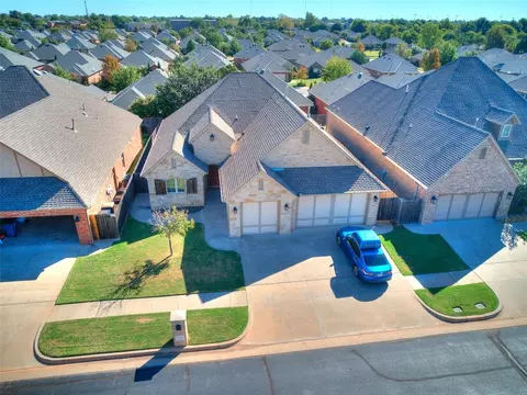 10324 Veneto Cir, Oklahoma City, OK 73120