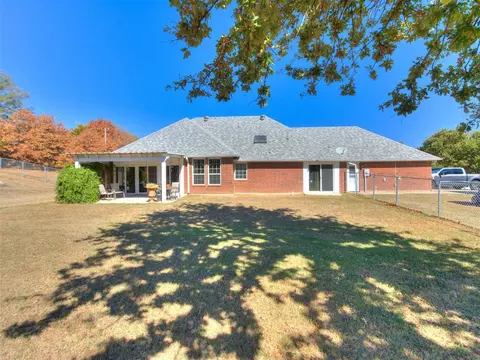 Exterior - 9950 E Boyd St, Norman, OK 73026 photo 6 of 12