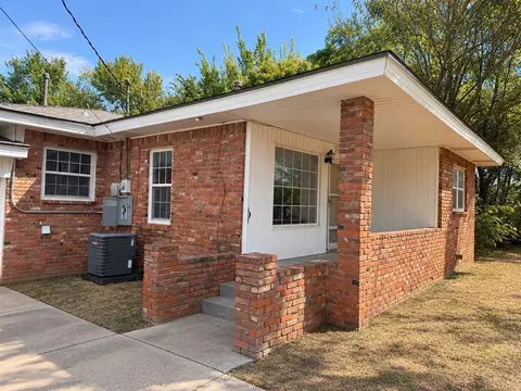 5809 SE 7th St, Midwest City, OK 73110