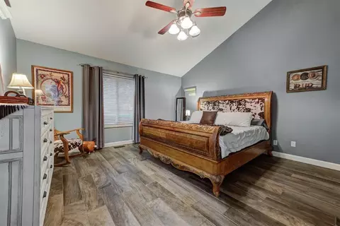 Bedroom - 319 E Cedar Dr, Tuttle, OK 73089 photo 2 of 7
