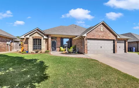 8609 NW 112th St, Oklahoma City, OK 73162