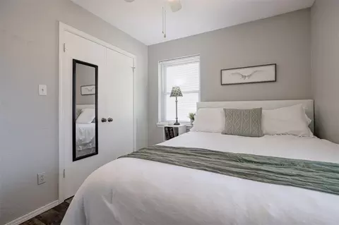 Bedroom - 3419 E Noble Dr, Edmond, OK 73034 photo 4 of 4