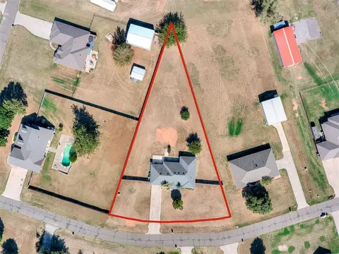 View/Area - 4105 Frontier Ln, Tuttle, OK 73089 photo 6 of 6