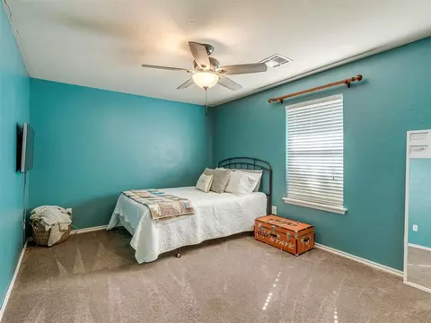 Bedroom - 4105 Frontier Ln, Tuttle, OK 73089 photo 3 of 5