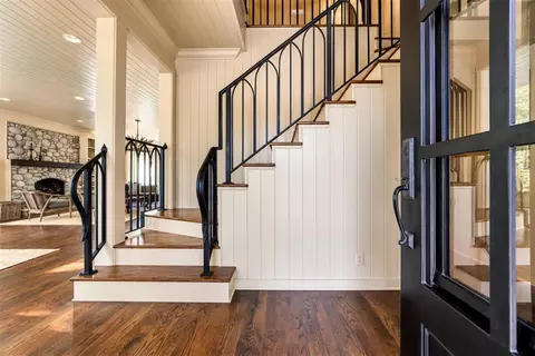 Entry Way - 800 W Cimarron Blvd, Crescent, OK 73028 photo 1 of 5