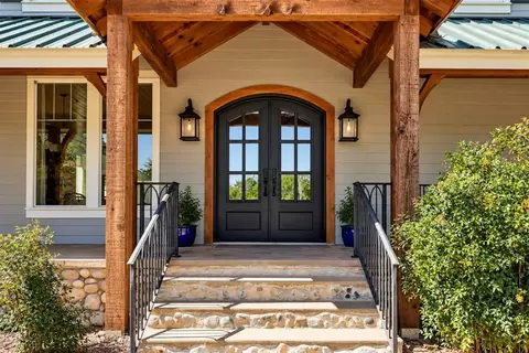 Other - 800 W Cimarron Blvd, Crescent, OK 73028 photo 1 of 7