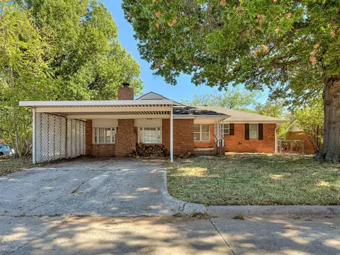 712 Lotus Ave, Midwest City, OK 73130