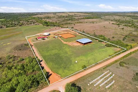 View/Area - 9159 N 1750 Rd, Cheyenne, OK 73628 photo 2 of 3