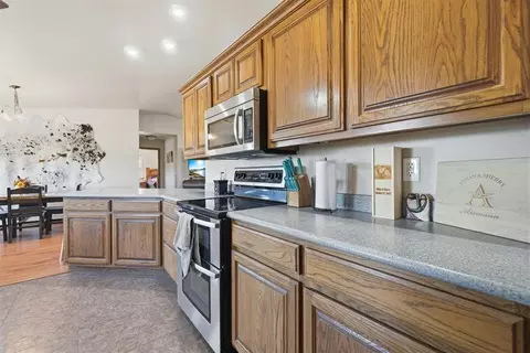 Kitchen - 9159 N 1750 Rd, Cheyenne, OK 73628 photo 3 of 4