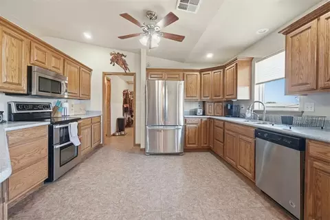 Kitchen - 9159 N 1750 Rd, Cheyenne, OK 73628 photo 2 of 4