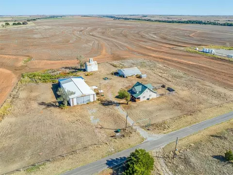 View/Area - 23065 E 1090 Rd, Clinton, OK 73601 photo 3 of 7