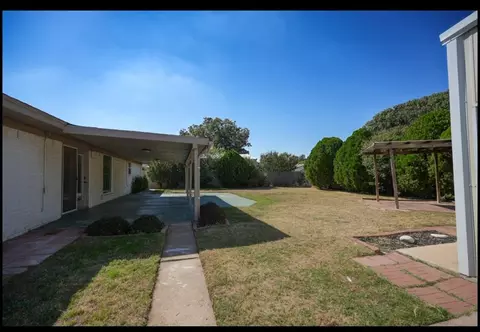 Exterior - 3601 W Prairie Dr, Altus, OK 73521 photo 6 of 6
