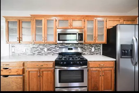 Kitchen - 3601 W Prairie Dr, Altus, OK 73521 photo 2 of 4