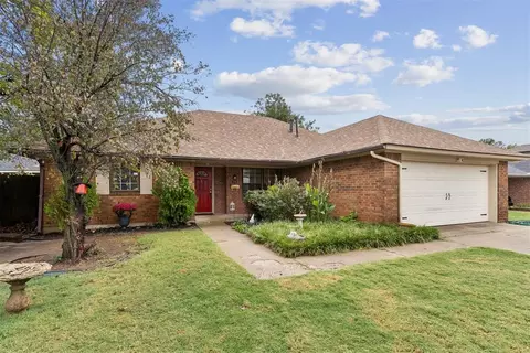 324 W Blueridge Dr, Midwest City, OK 73110