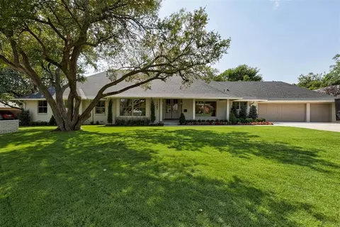 7307 Waverly Ave, Nichols Hills, OK 73120