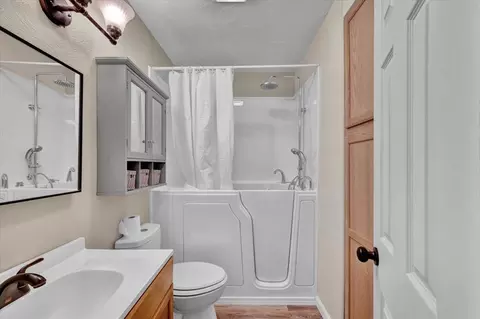 Bath - 211 E 2nd St, Stroud, OK 74079 photo 1 of 2