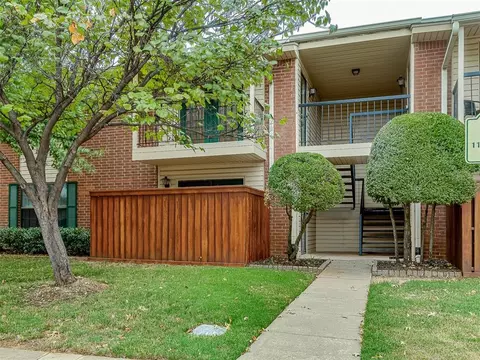 4400 Hemingway Dr #111, Oklahoma City, OK 73118