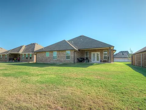 Exterior - 2205 Northfork Dr, Moore, OK 73160 photo 9 of 9