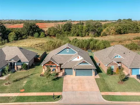 View/Area - 2205 Northfork Dr, Moore, OK 73160 photo 2 of 5