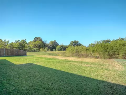 Exterior - 2205 Northfork Dr, Moore, OK 73160 photo 8 of 9