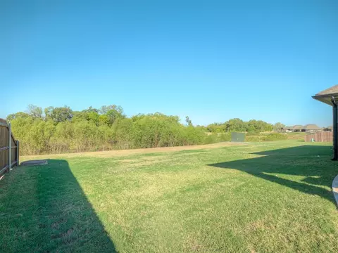 Exterior - 2205 Northfork Dr, Moore, OK 73160 photo 7 of 9