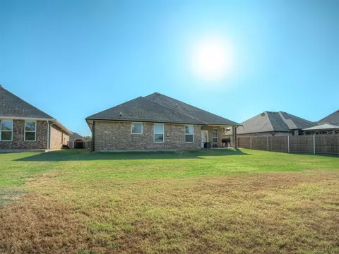 Exterior - 2205 Northfork Dr, Moore, OK 73160 photo 5 of 9