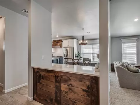 Entry Way - 2205 Northfork Dr, Moore, OK 73160 photo 2 of 4