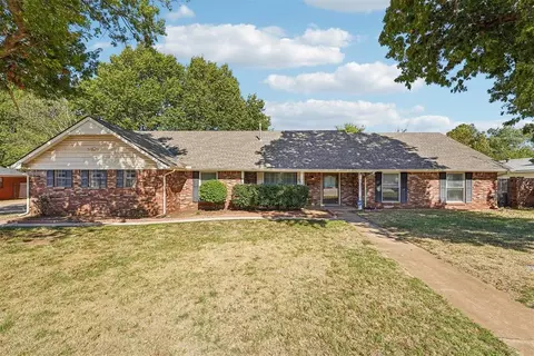 3737 Rolling Ln, Midwest City, OK 73110