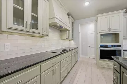 Kitchen - 8220 Red Feather, Arcadia, OK 73007 photo 3 of 3