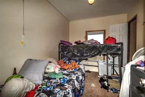 Bedroom - 351746 E 840 Rd, Stroud, OK 74079 photo 7 of 9