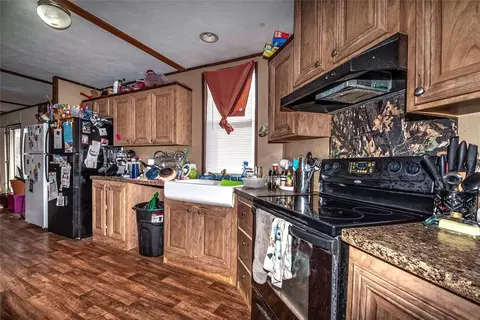 Kitchen - 351746 E 840 Rd, Stroud, OK 74079 photo 5 of 5