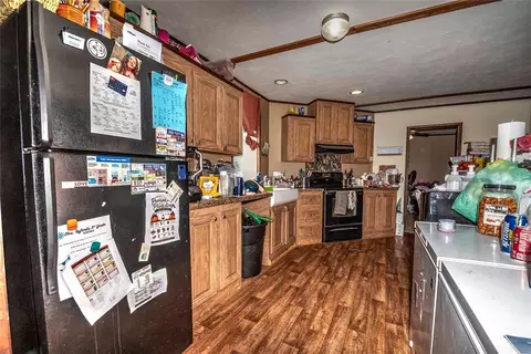 Kitchen - 351746 E 840 Rd, Stroud, OK 74079 photo 3 of 5