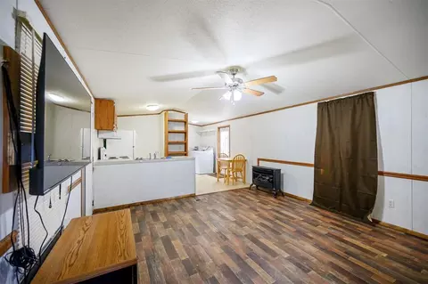 Living - 23 Rail Ln, Ringold, OK 74754 photo 3 of 3